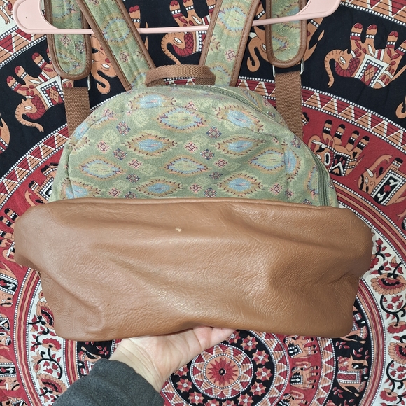 Lightweight Bohemian Pattern Large Backpack - Picture 13 of 13